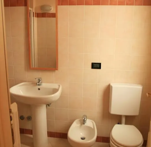 Del Centro 3*